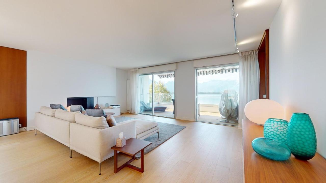 Lakefront Apartment With Exceptional View Territet Buitenkant foto